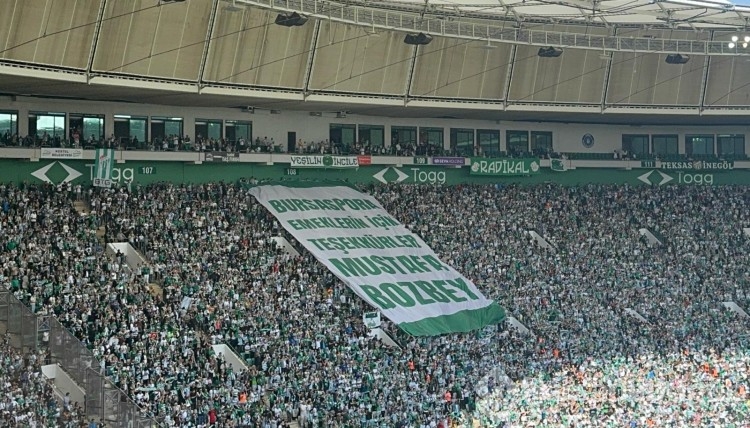 Bursaspor Bornova FK karşısında!
