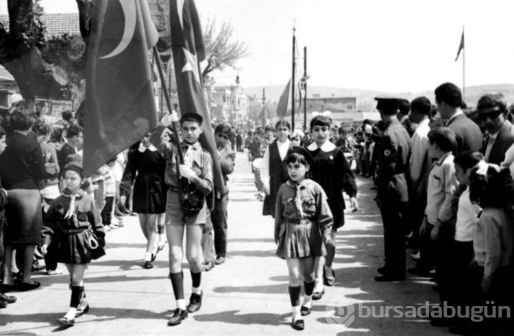 Nerede o eski 23 Nisan'lar diyeceğiniz, geçmiş yıllardan müthiş 23 Nisan fotoğrafları