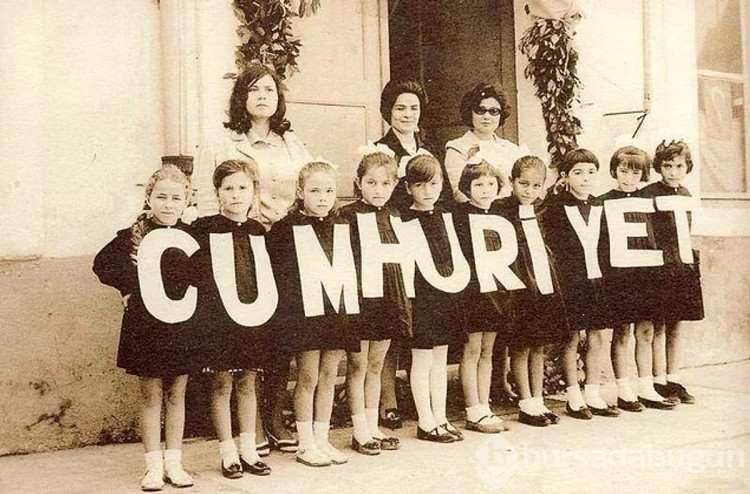 Nerede o eski 23 Nisan'lar diyeceğiniz, geçmiş yıllardan müthiş 23 Nisan fotoğrafları