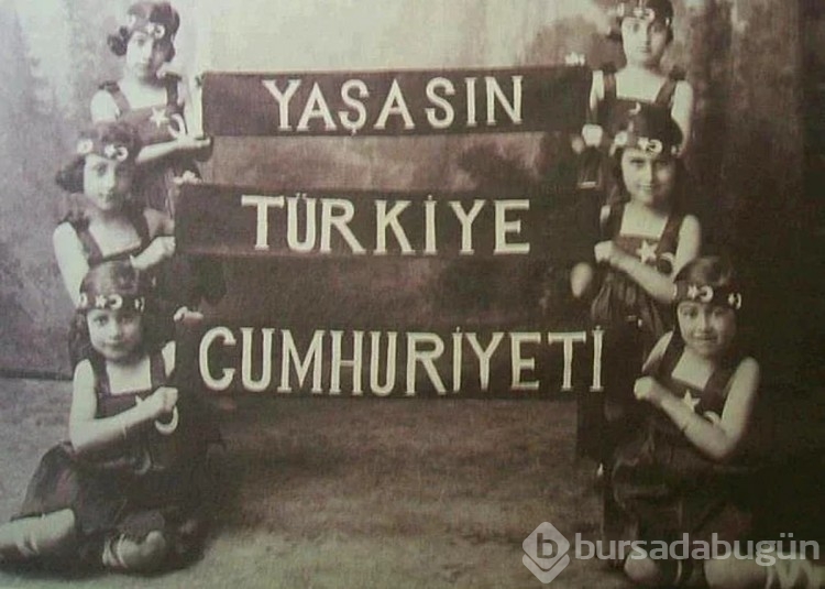 Nerede o eski 23 Nisan'lar diyeceğiniz, geçmiş yıllardan müthiş 23 Nisan fotoğrafları