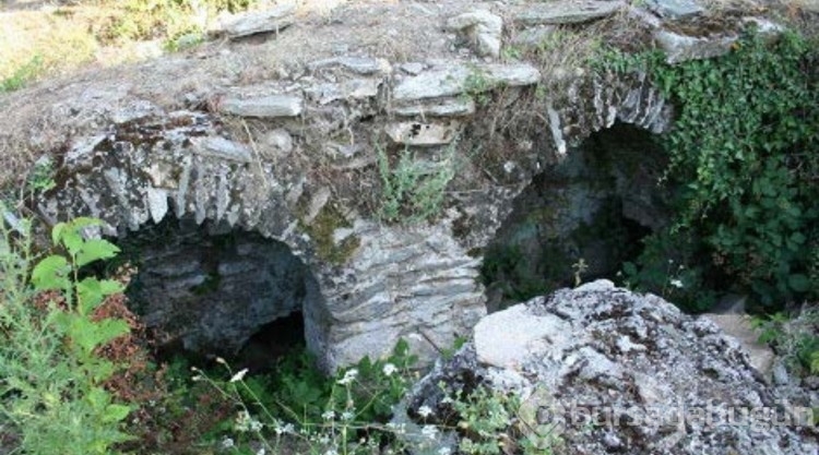 Osmanlı'nın gölgesinde kalan miras: Bursa Kiliseleri ve Havraları 