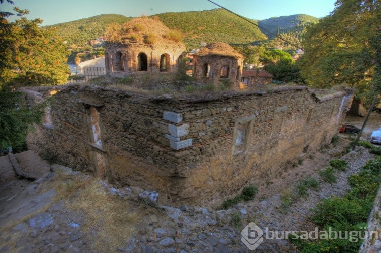 Osmanlı'nın gölgesinde kalan miras: Bursa Kiliseleri ve Havraları 