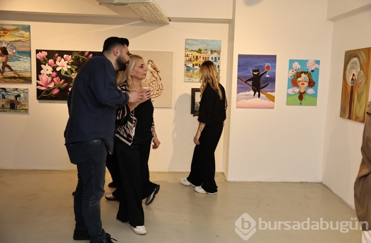 Nilüfer'de yetişkinlerin sergisi izlenime açıldı