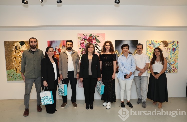Nilüfer'de yetişkinlerin sergisi izlenime açıldı