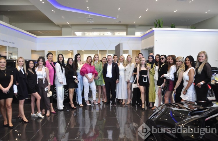 Esra İlknur Tekmen ev sahipliğinde Lexus Daveti: ünlüler geçidine döndü