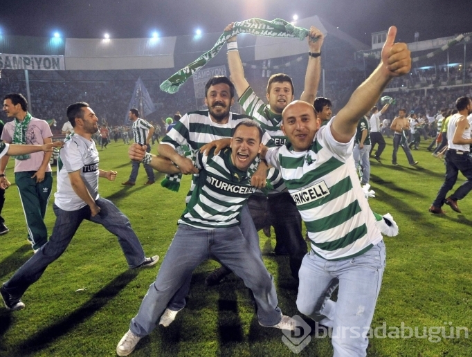 Tarihte bugün: Bursaspor Süper Lig şampiyonu oldu