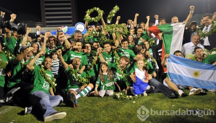 Tarihte bugün: Bursaspor Süper Lig şampiyonu oldu