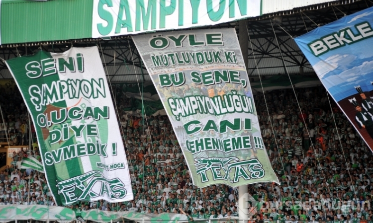 Tarihte bugün: Bursaspor Süper Lig şampiyonu oldu