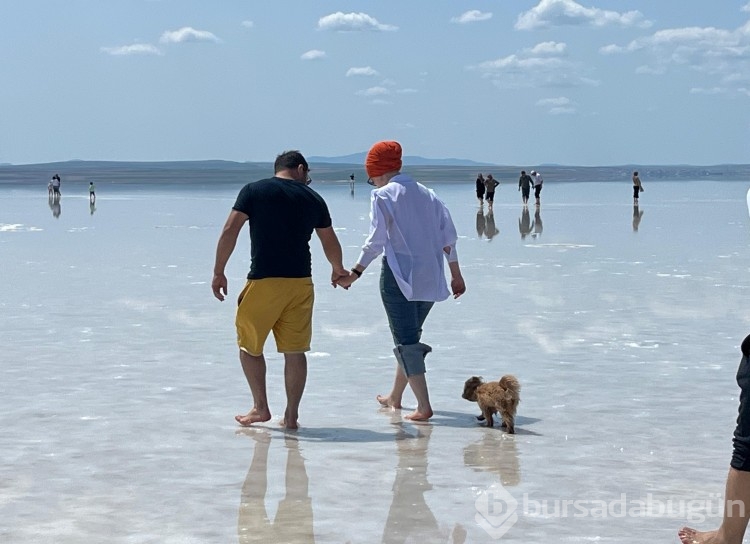 Türkiye'nin ikinci büyük gölüne turist akını! 