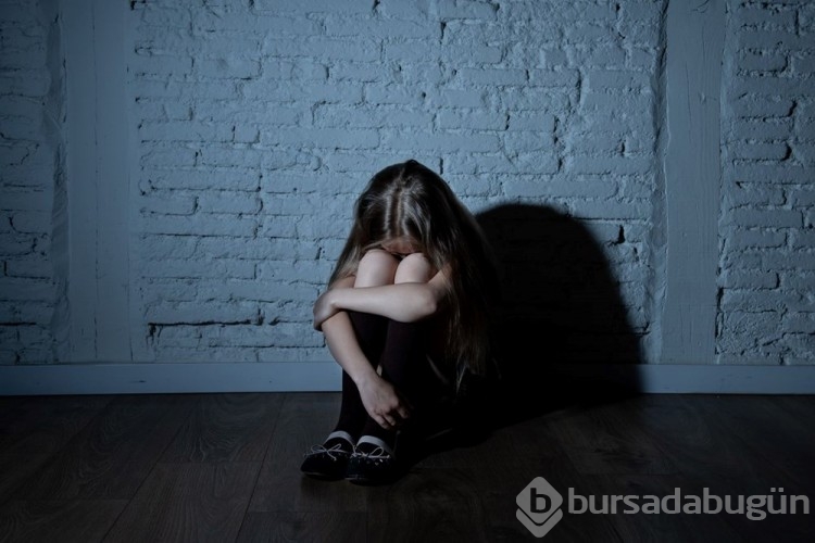 9 yaşında başlayan ekran serüveni, 13 yaşında depresyonla bitebilir