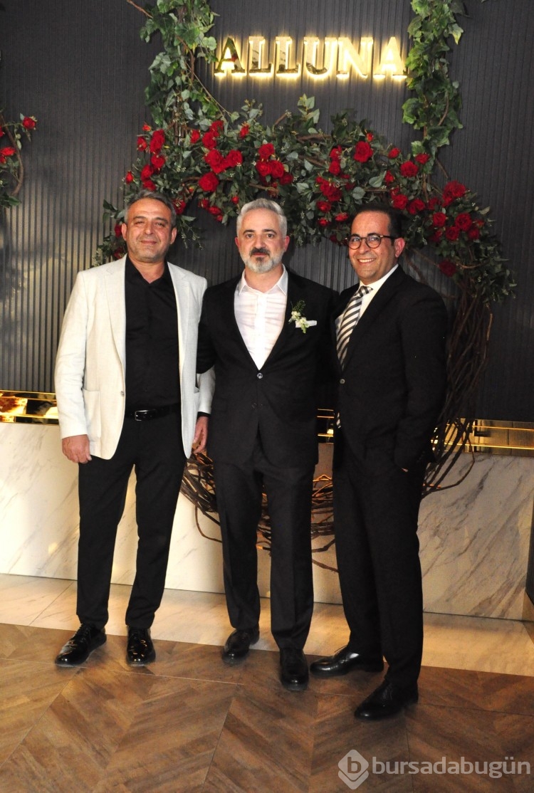 Adem Özel ve Ege Karaosmanoğlu mutluluğa yelken açtı