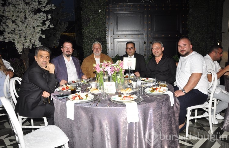 Adem Özel ve Ege Karaosmanoğlu mutluluğa yelken açtı