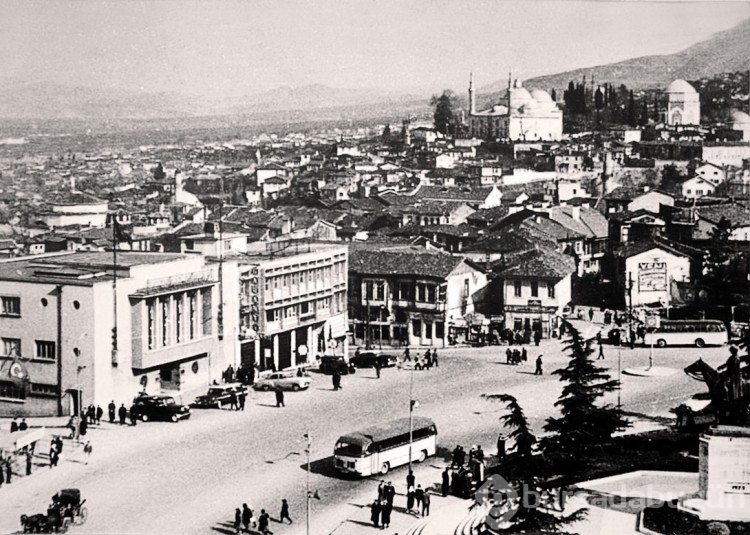 Bursa'nın hatıralarla dolu garajı!