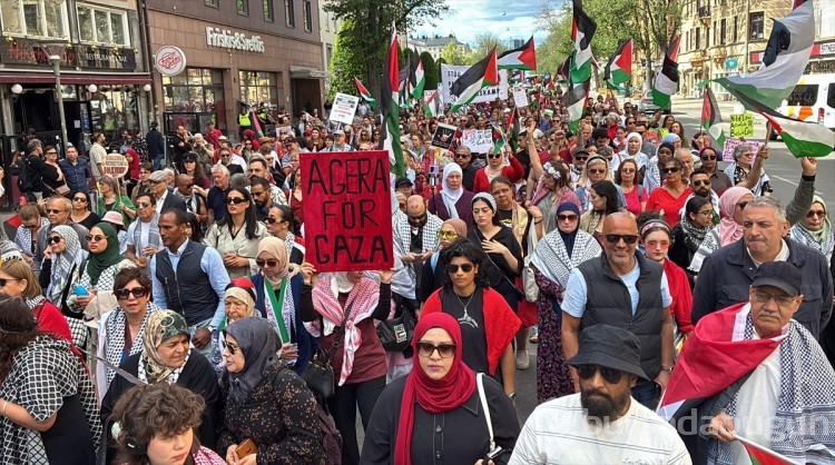 İsveç'te İsrail'in Gazze'ye yönelik saldırıları protesto edildi