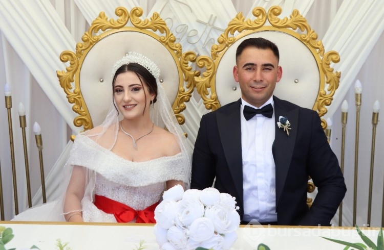 Geleneklerimizin yaşatıldığı düğün! Renkli kareler ortaya çıktı... 