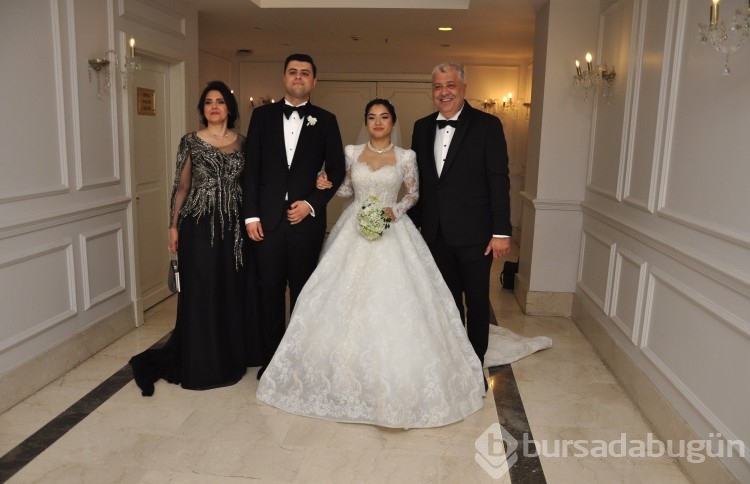 Doğukan Doğu ve Nisa İlgazi mutluluğa yelken açtı