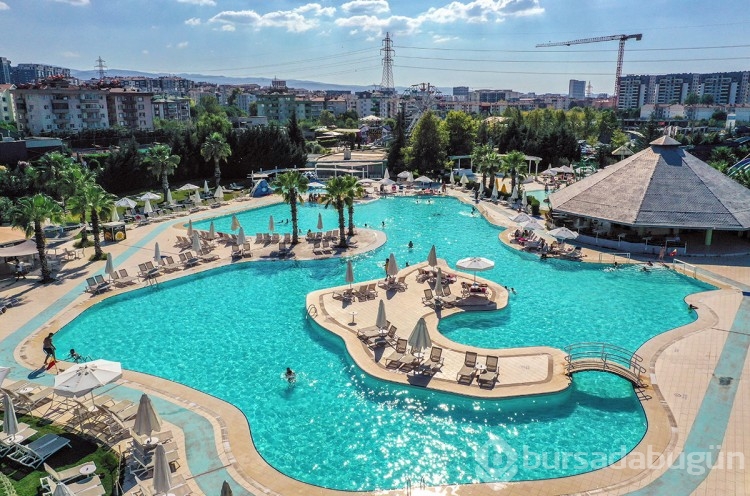 Bursa'da yaza merhaba! Serinlemek için Aqua parklara...