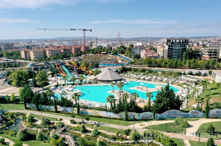 Bursa'da yaza merhaba! Serinlemek için Aqua parklara...