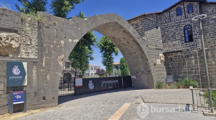 Bu müzede 100 bine yakın eser bulunuyor