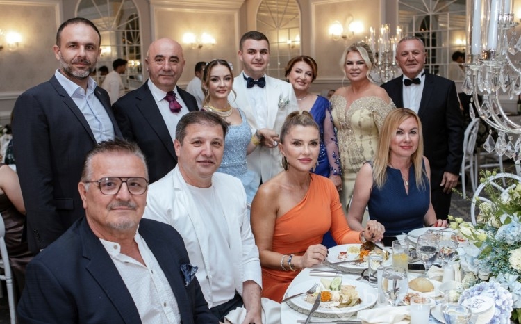 Zeynep Sevük ile Baha Gürler evliliğe ilk adımı attı!