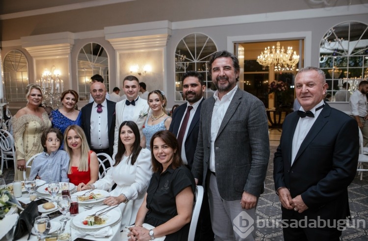 Zeynep Sevük ile Baha Gürler evliliğe ilk adımı attı!