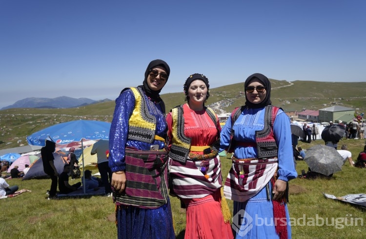  Karadeniz'in eşsiz yaylasında büyük coşku! Bu yıl da binlerce kişi toplandı...