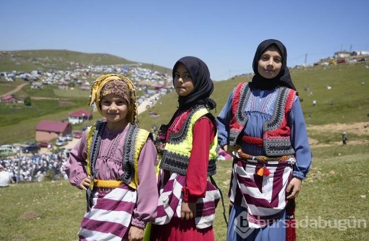  Karadeniz'in eşsiz yaylasında büyük coşku! Bu yıl da binlerce kişi toplandı...