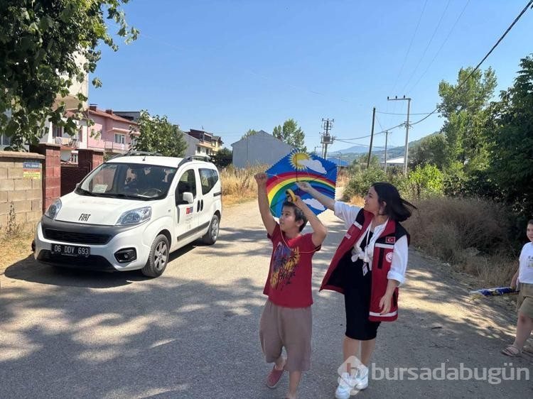 Uçurtma can yaksada, kaymakam sevindirdi