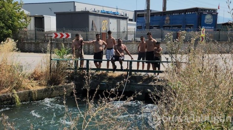 Serinlemek için çok yanlış yeri seçtiler!
