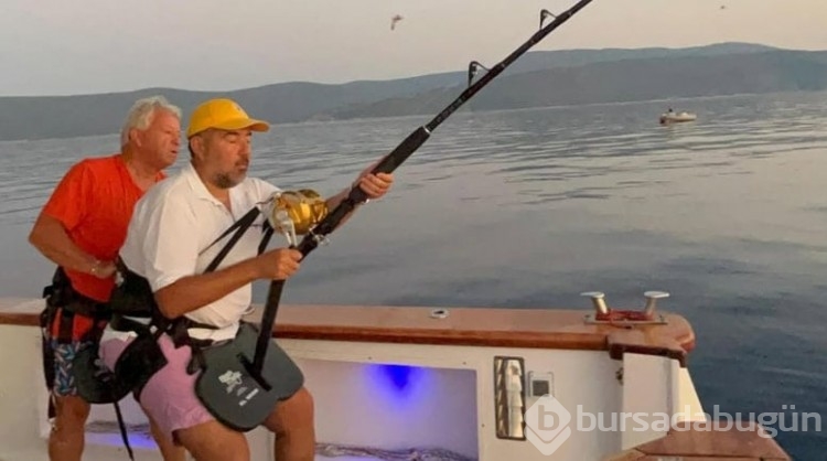 Ata Demirer'den balık şovu
