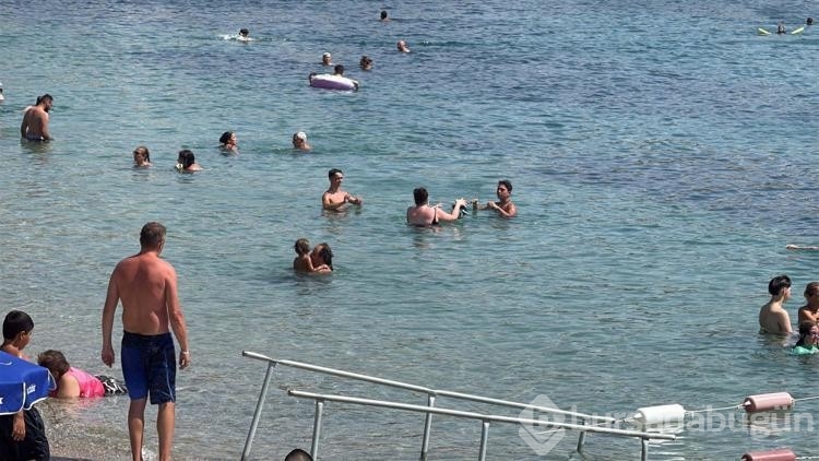 Turistler Bodrum'un keyfini çıkardı!