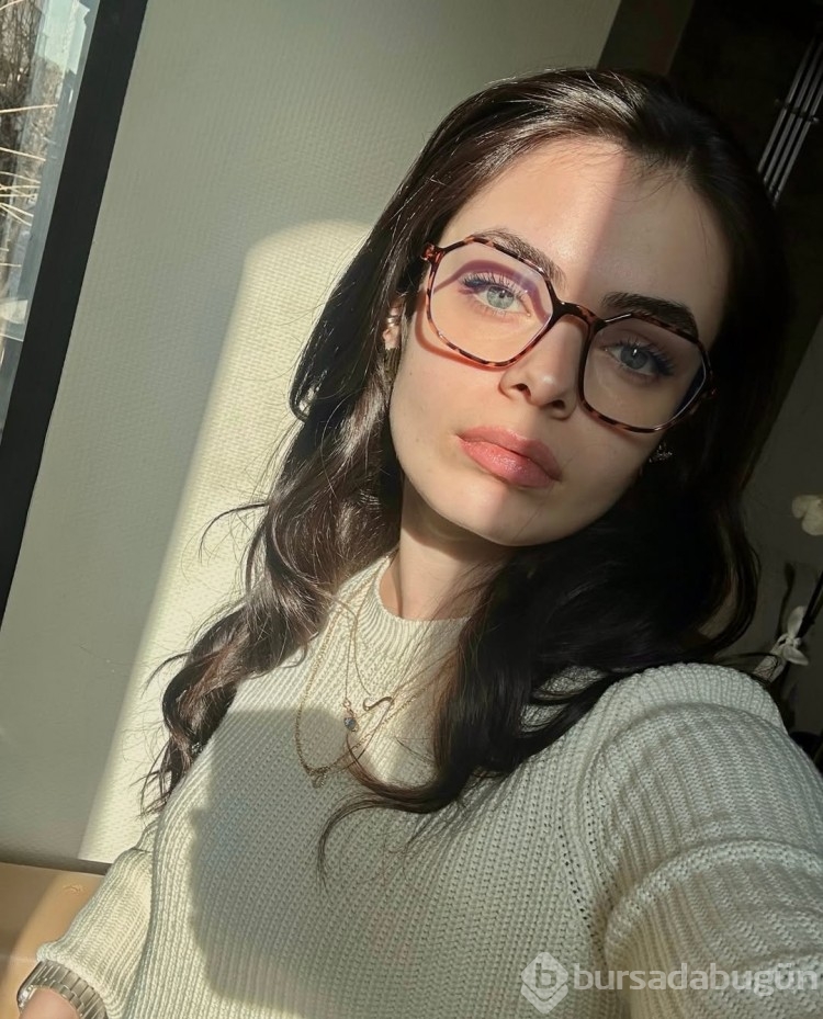 Pelin Karahan'ın kayıp ikizi...