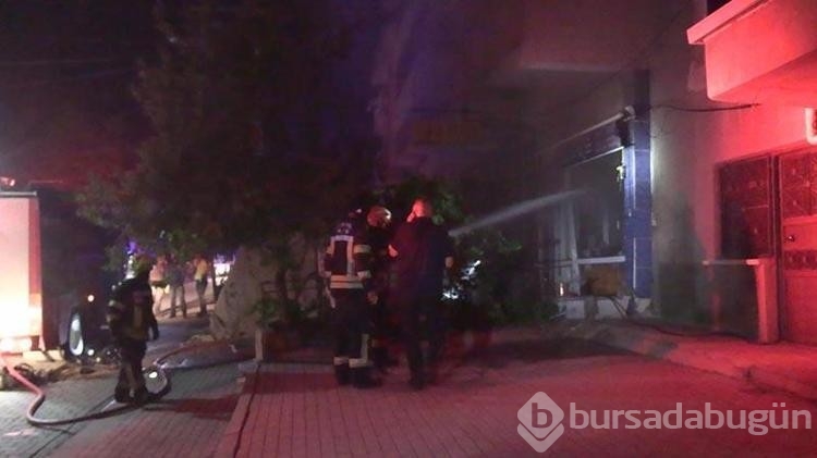 Ekmek fırınında patlama oldu! Bazı kişiler dumandan etkilendi