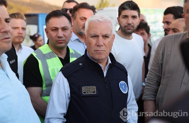 Mustafa Bozbey'den yangın çıkışı...