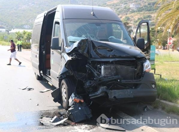 Trafik kazasında kaza yerinde ölüm sayısı ortalama 6 kişi!