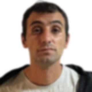 Tartıştığı anne ve babasını dehşetçe katletti!
