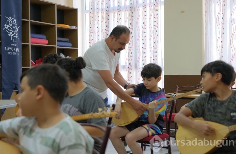 Gençlere kültürel destek
