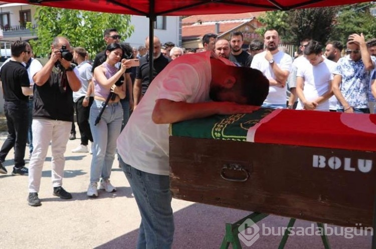 Bursa yangınında bölgeye şu taşırken tankerin devrilmesi sonucu ölen gönüllü son yolculuğuna uğurlandı!