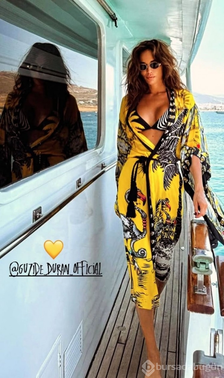 Güzide Duran sevgilisiyle Yunan Adası'na gitti