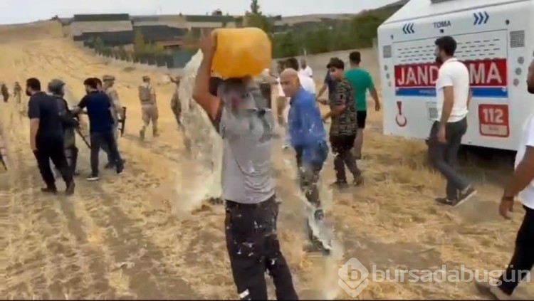 Kaçak yapıları yıkıldı, kendilerini yakmaya çalıştılar!