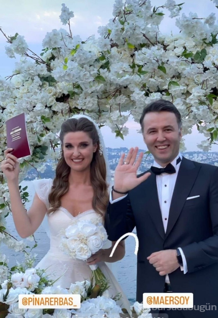 Mehmet Akif Ersoy ve Pınar Erbaş boşandı!