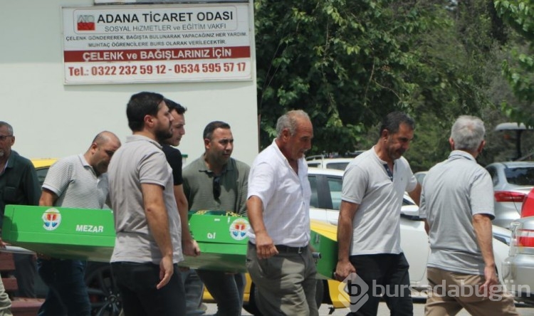 Cinnetin bıraktığı acı: Anne ve kızı yan yana, baba ayrı noktaya defnedildi