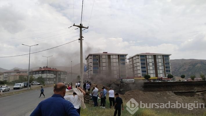 İş makinesinin zarar verdiği doğal gaz borusunda patlama oldu