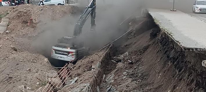 İş makinesinin zarar verdiği doğal gaz borusunda patlama oldu