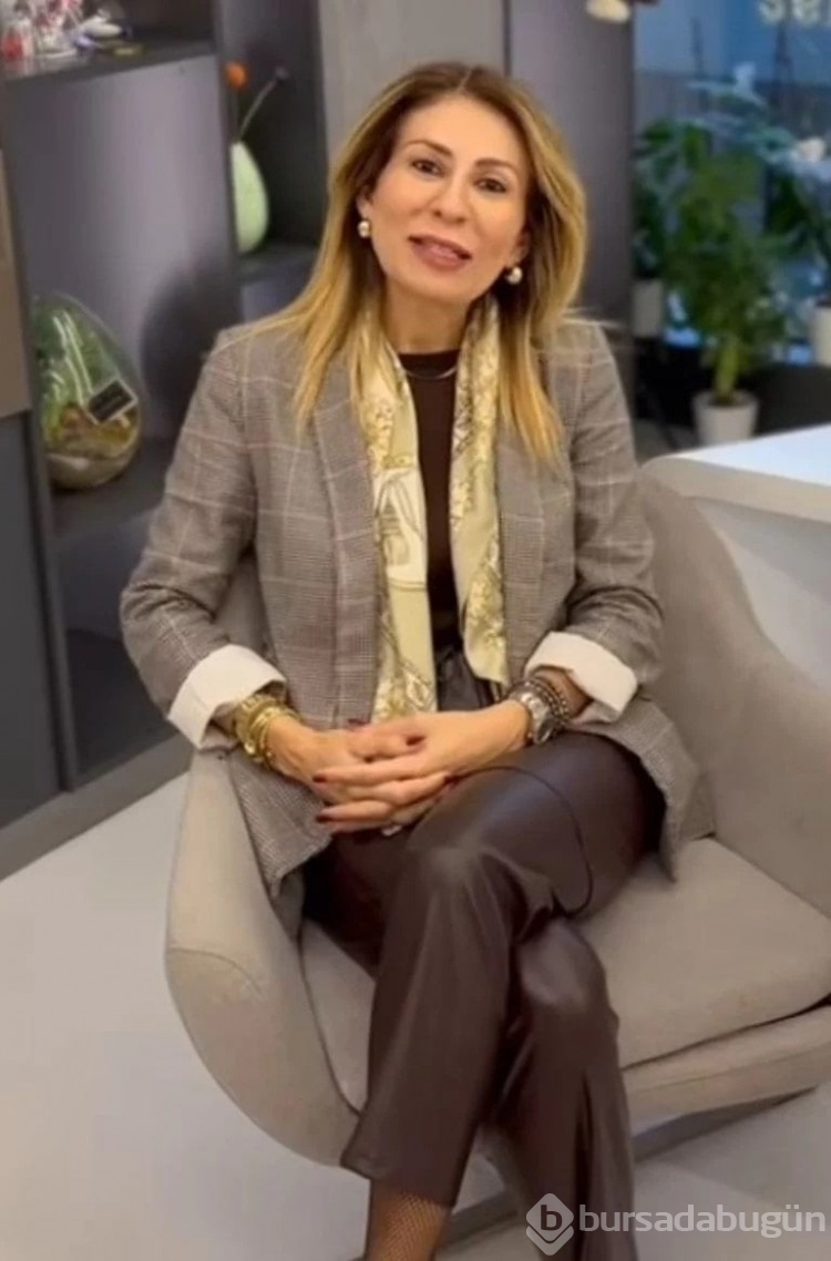 Hamdi Alkan sevgilisine evlenme teklifi etti!