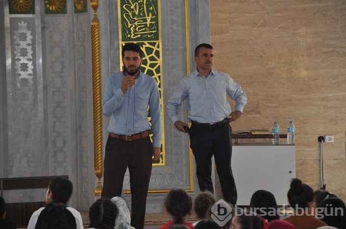 800 öğrenci camide buluştu