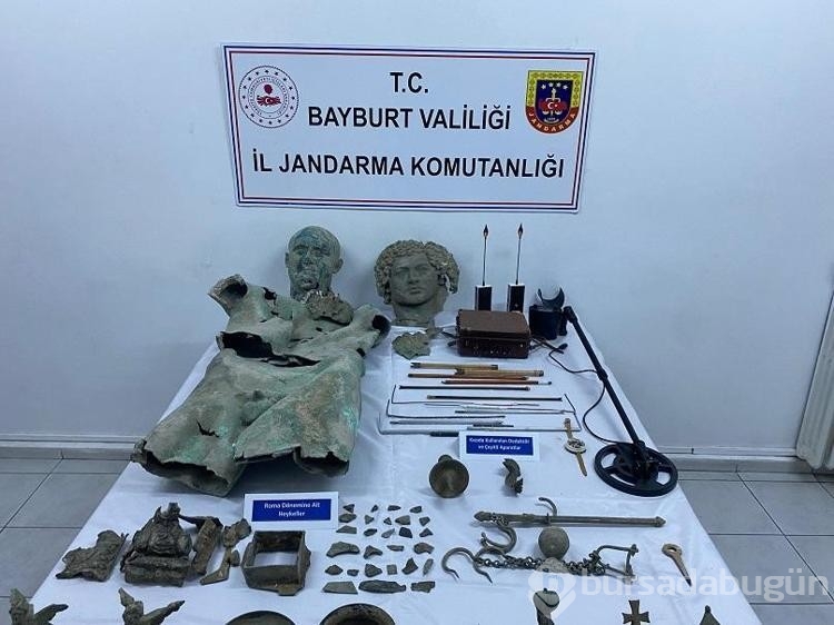 Bayburt'ta tarihi eserler ele geçirildi