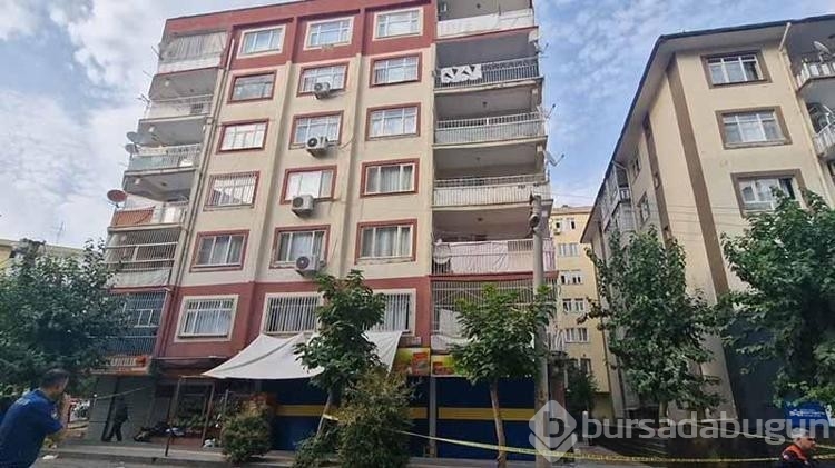 Kolonu çatlayan bina tahliye edildi!