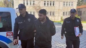 Doktor ve güvenlik görevlisini bıçaklayan şahıs adliyeye sevk edildi