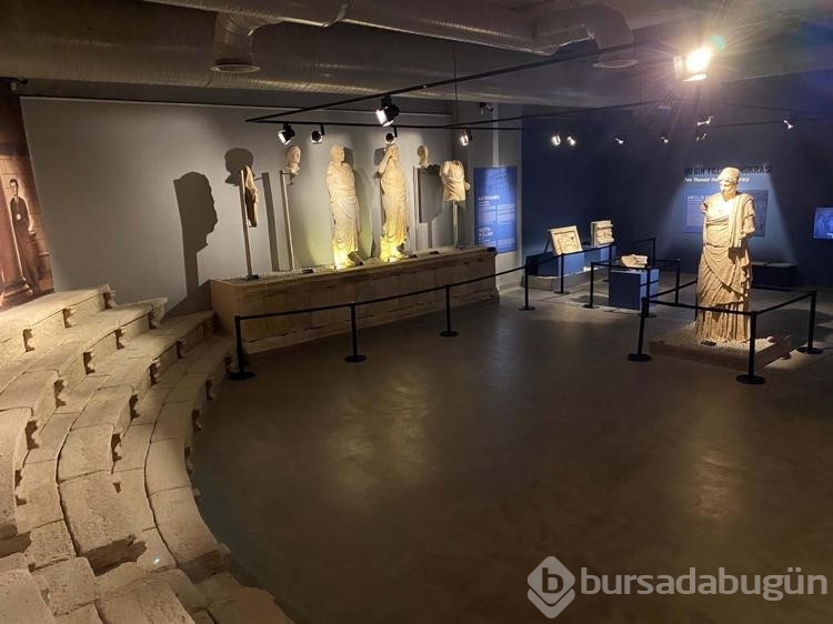 Hestia heykeli Manisa Müzesi'nde sergileniyor